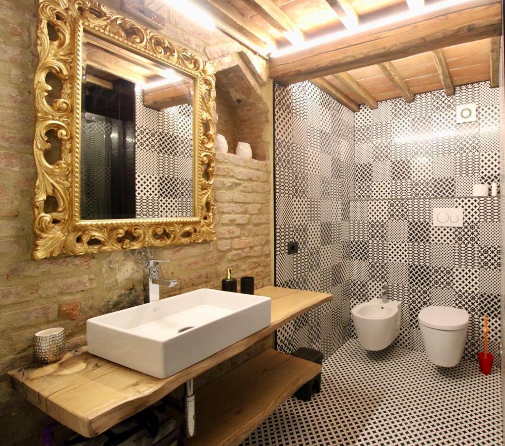 Luxury Suite Apartment Angiolieri Siena Exterior foto