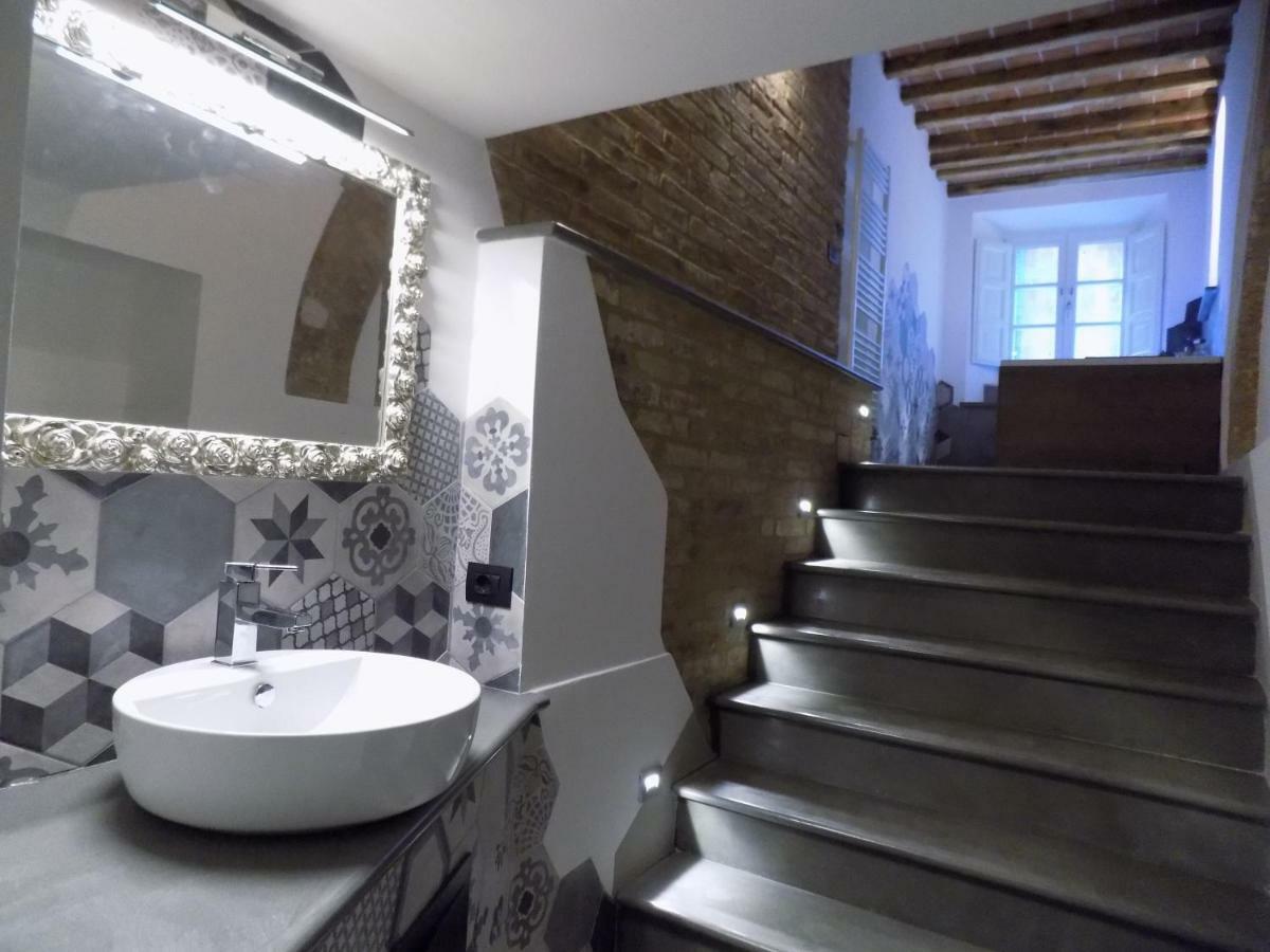 Luxury Suite Apartment Angiolieri Siena Exterior foto